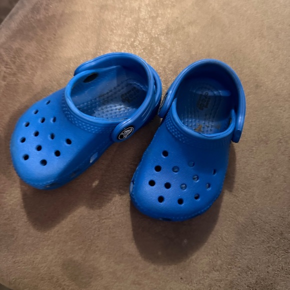Toddler Crocs - Size 4 - Picture 4 of 5